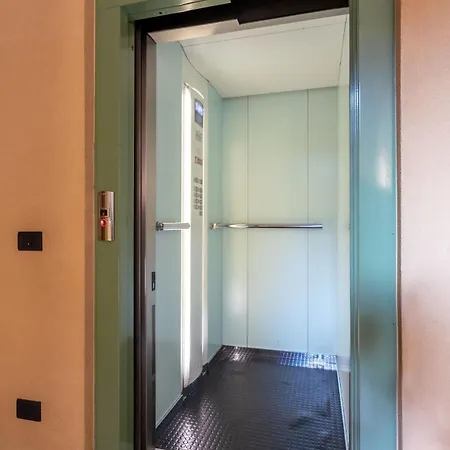 4 Mura Blu Cernobbio